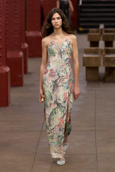 Look 69